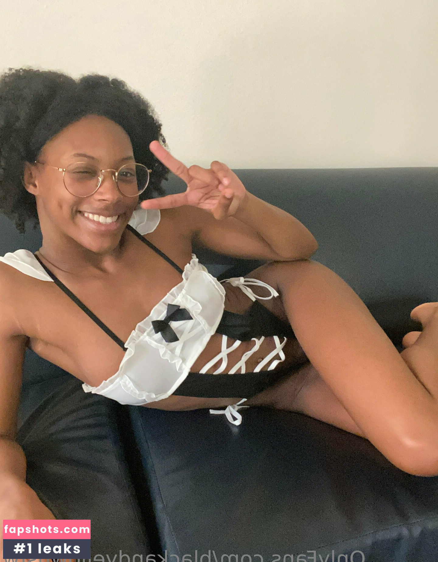 blackandyellownsfw gallery photo #9