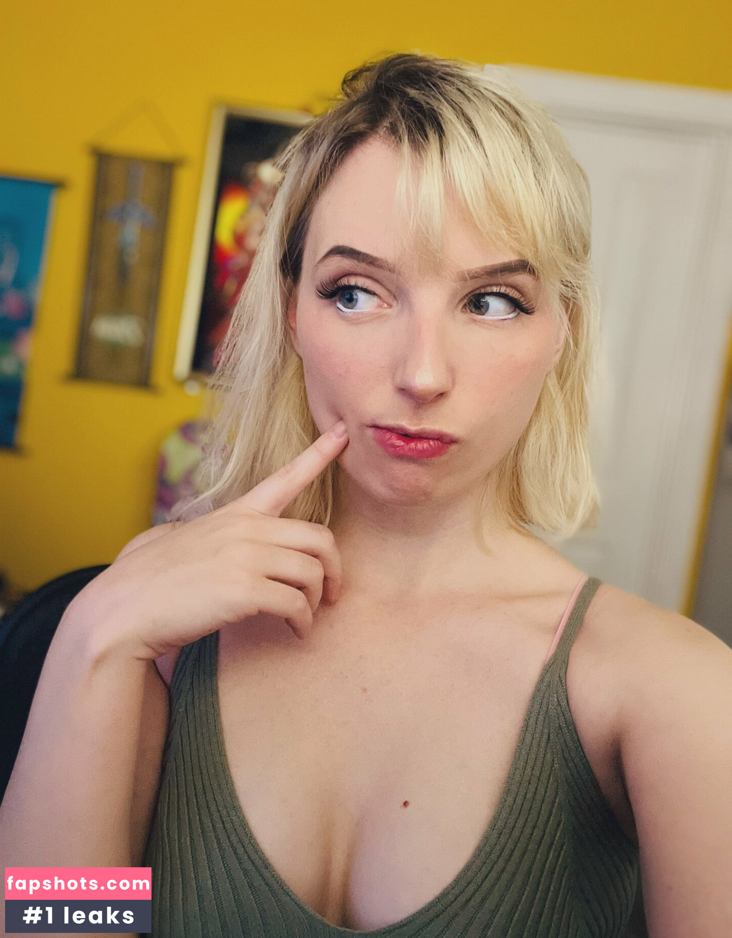 BlackANTIvenom nude babe gallery