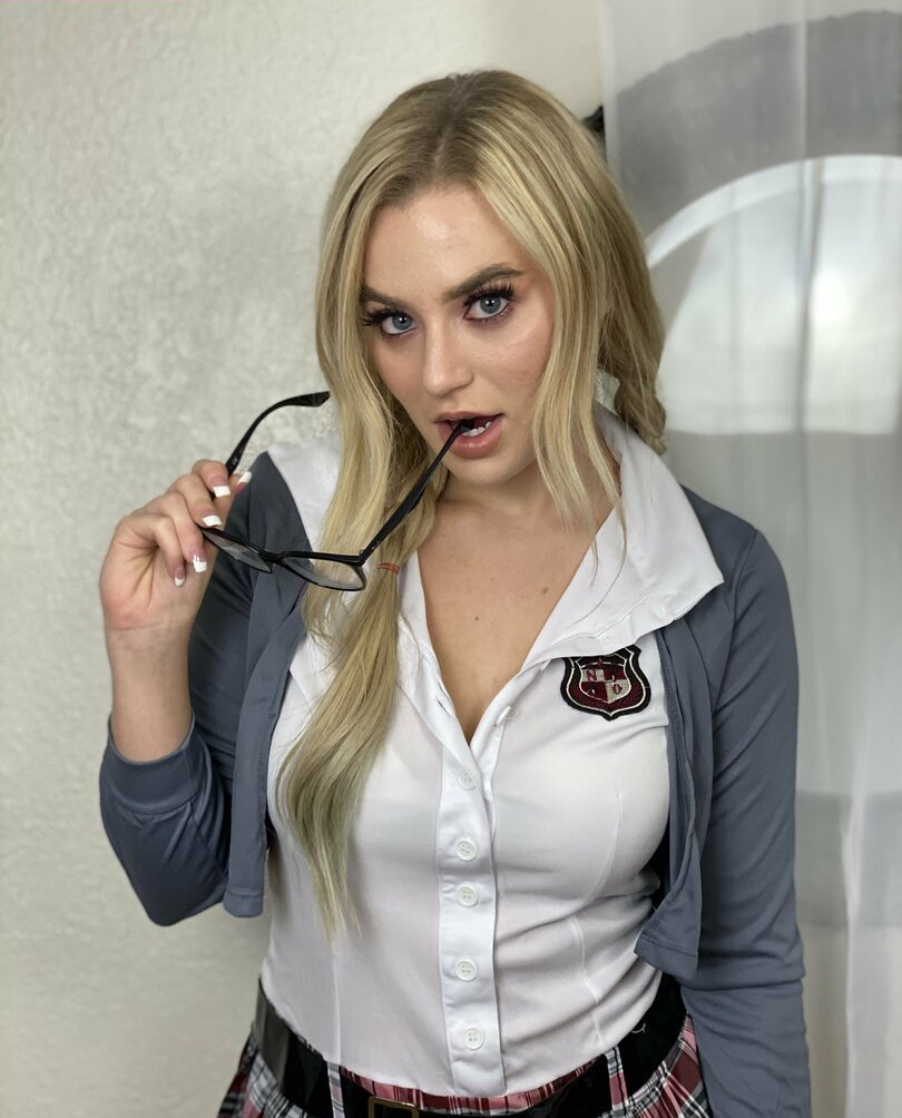 blake-blossom gallery photo #1001