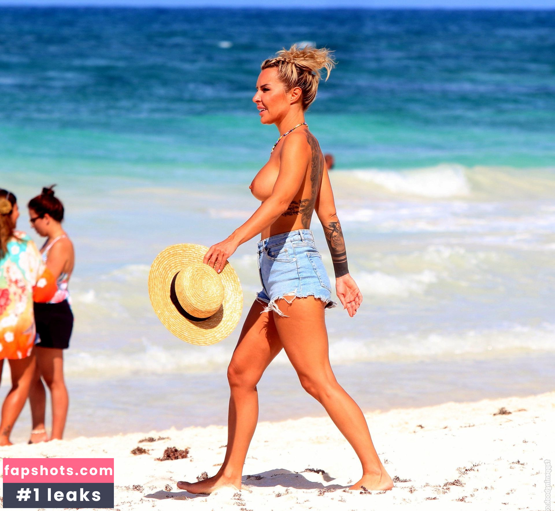 Blanka Lipinska gallery photo #33