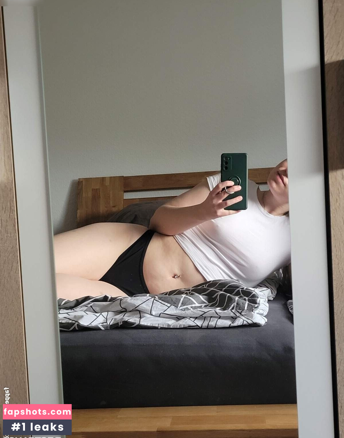 blond-sophie gallery photo #18