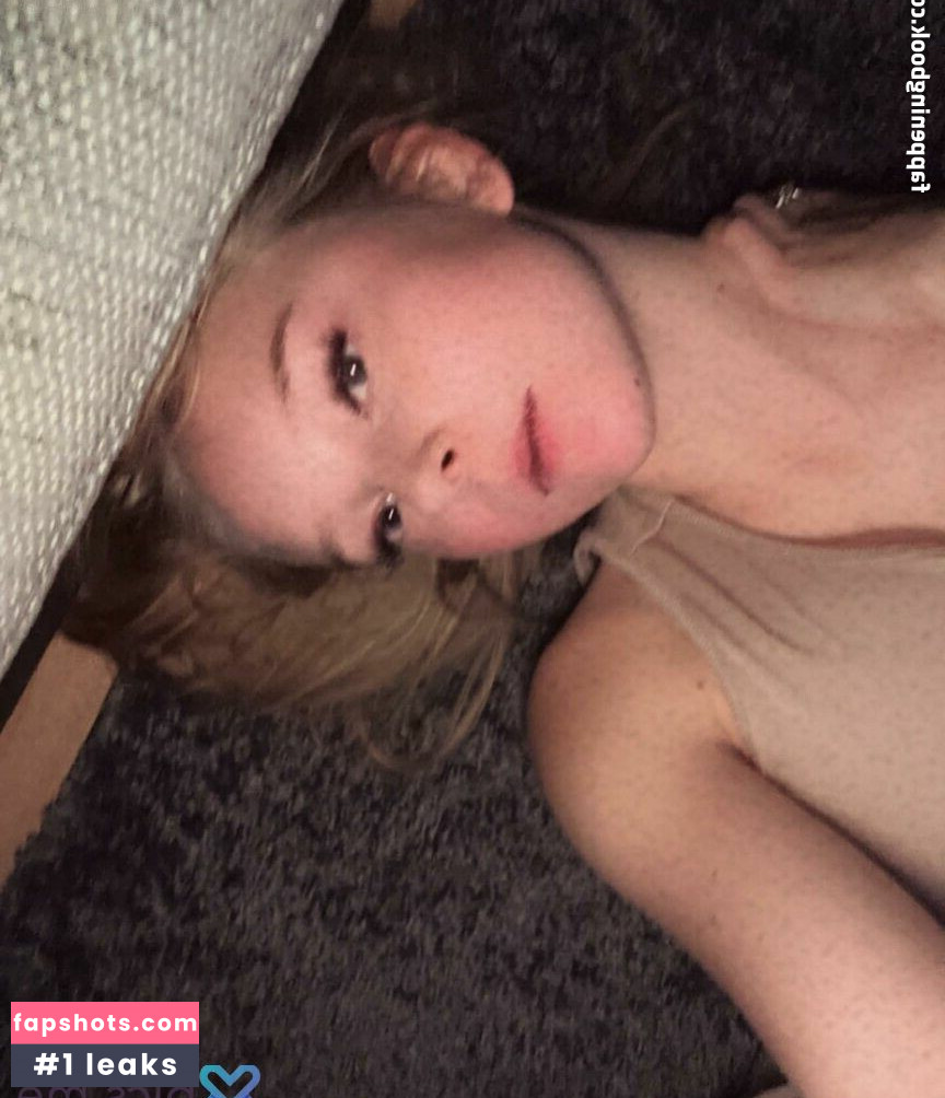 BlondeVivi gallery photo #8