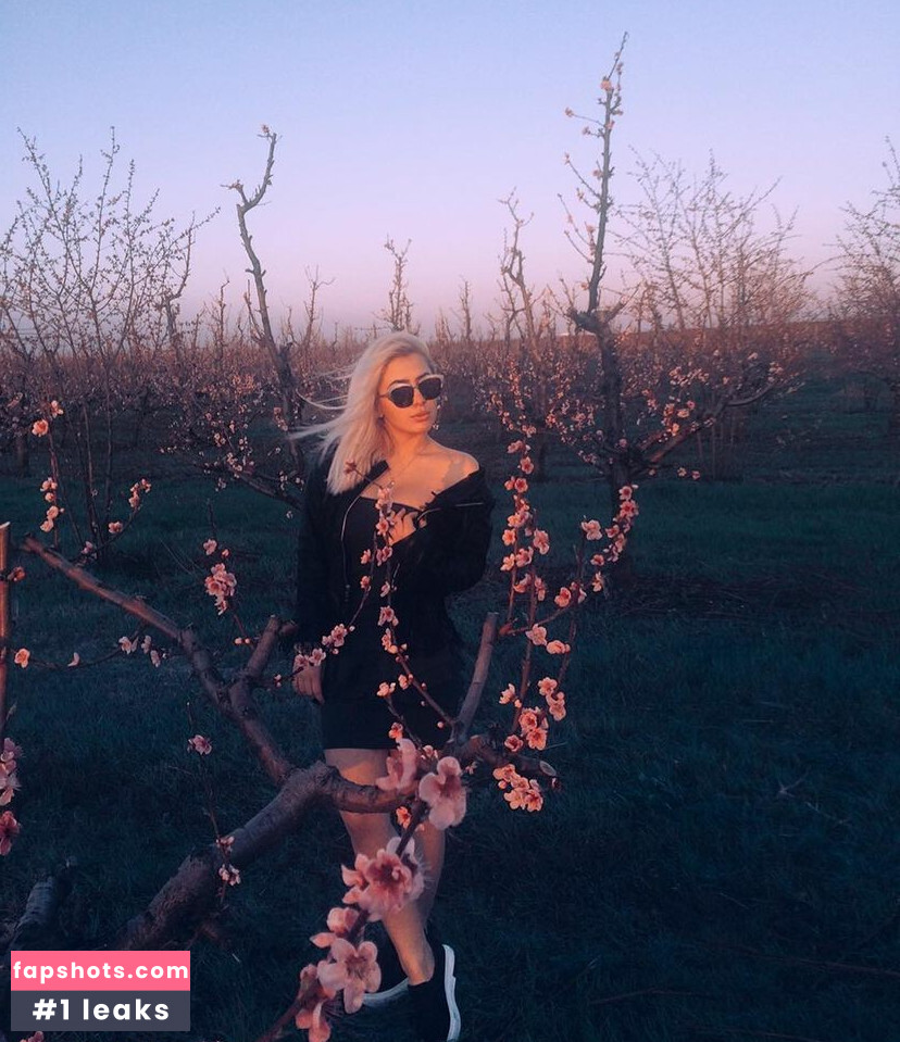 blondiiie_rose Nude Leaks OnlyFans Photos #19 - LeakJerk