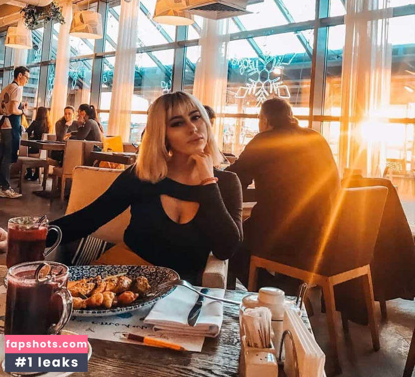 blondiiie_rose gallery photo #6