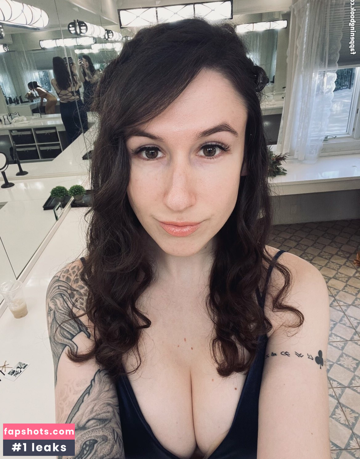 Bloody gallery photo #5