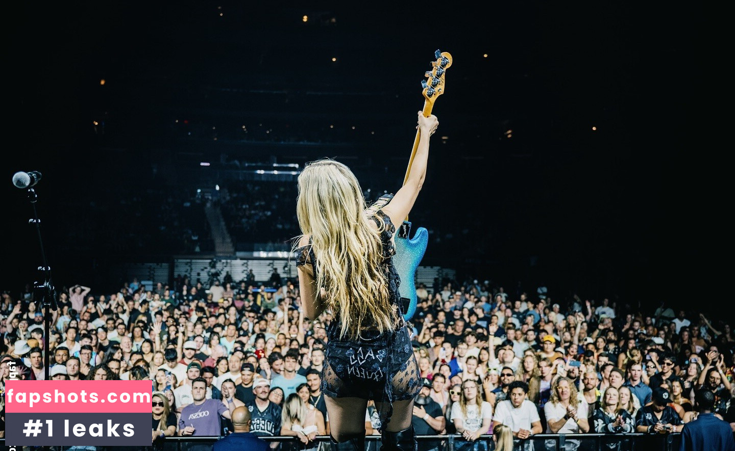 Blu DeTiger gallery photo #44