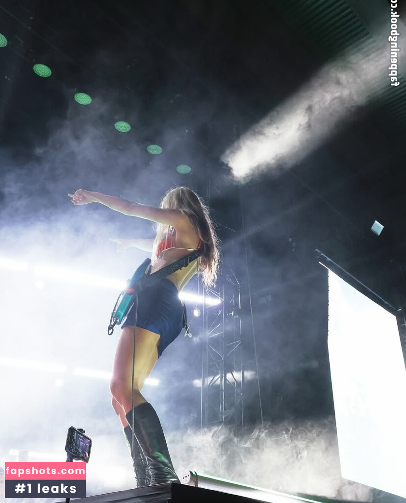 Blu DeTiger gallery photo #10