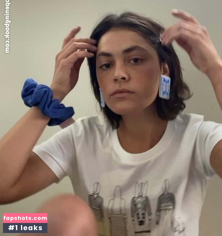 Blu Hunt gallery photo #20