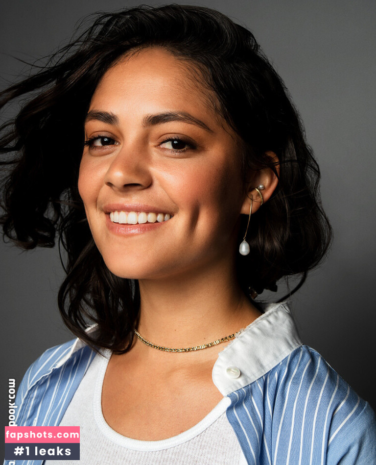 Blu Hunt gallery photo #22