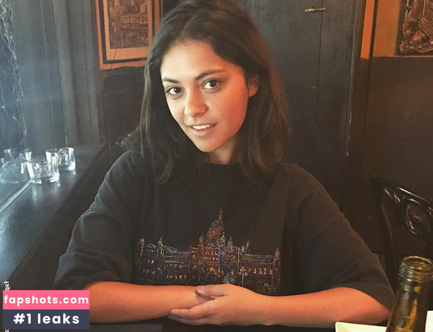 Blu Hunt gallery photo #10