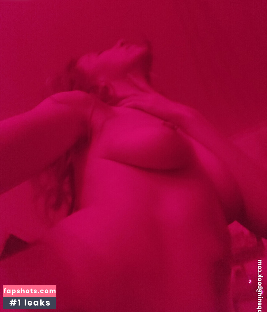 blue.mogli Nude Leaks OnlyFans Photos #13 - Fapshots