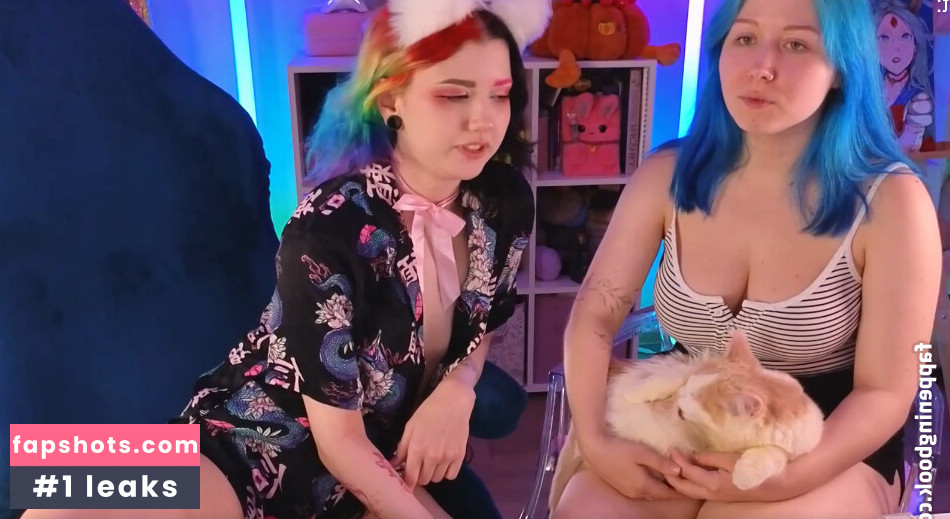 Blue_mooncat gallery photo #3