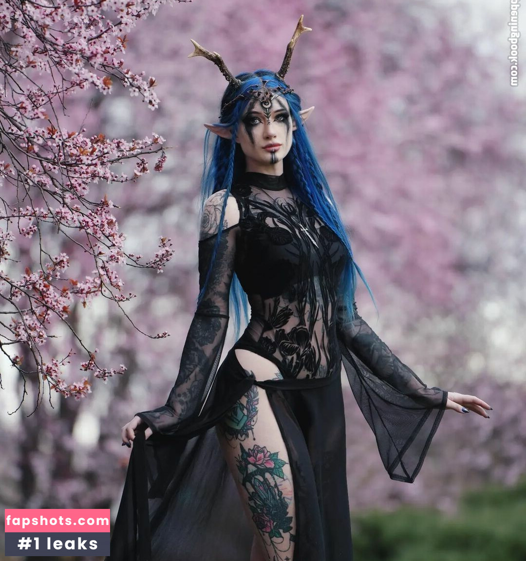 BlueAstrid gallery photo #12