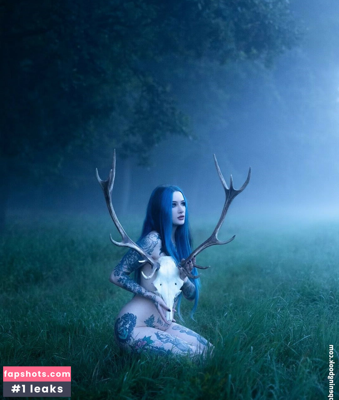 BlueAstrid gallery photo #32