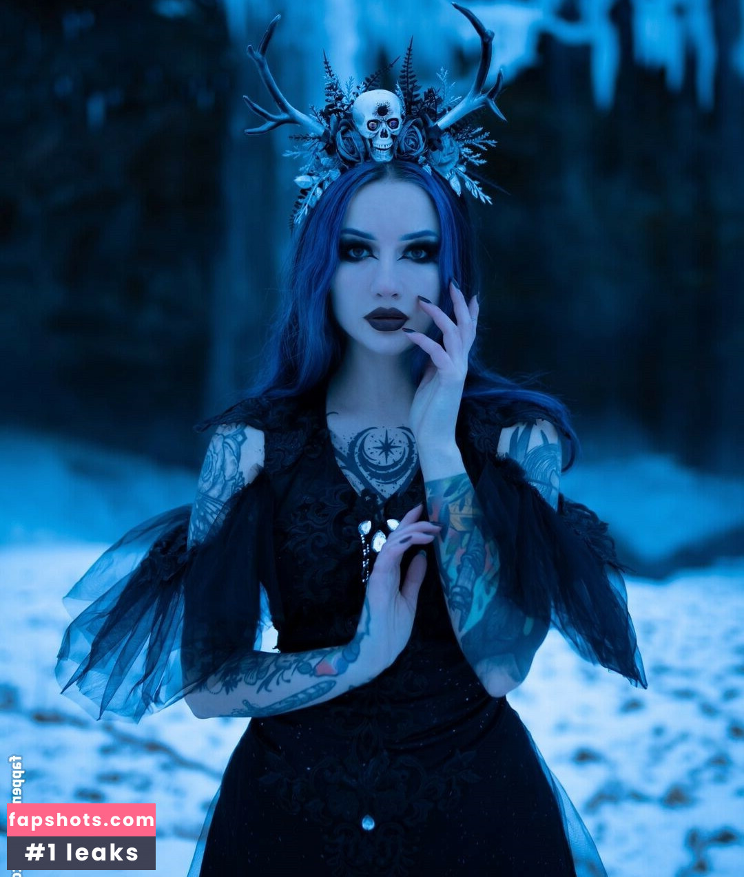 BlueAstrid gallery photo #36