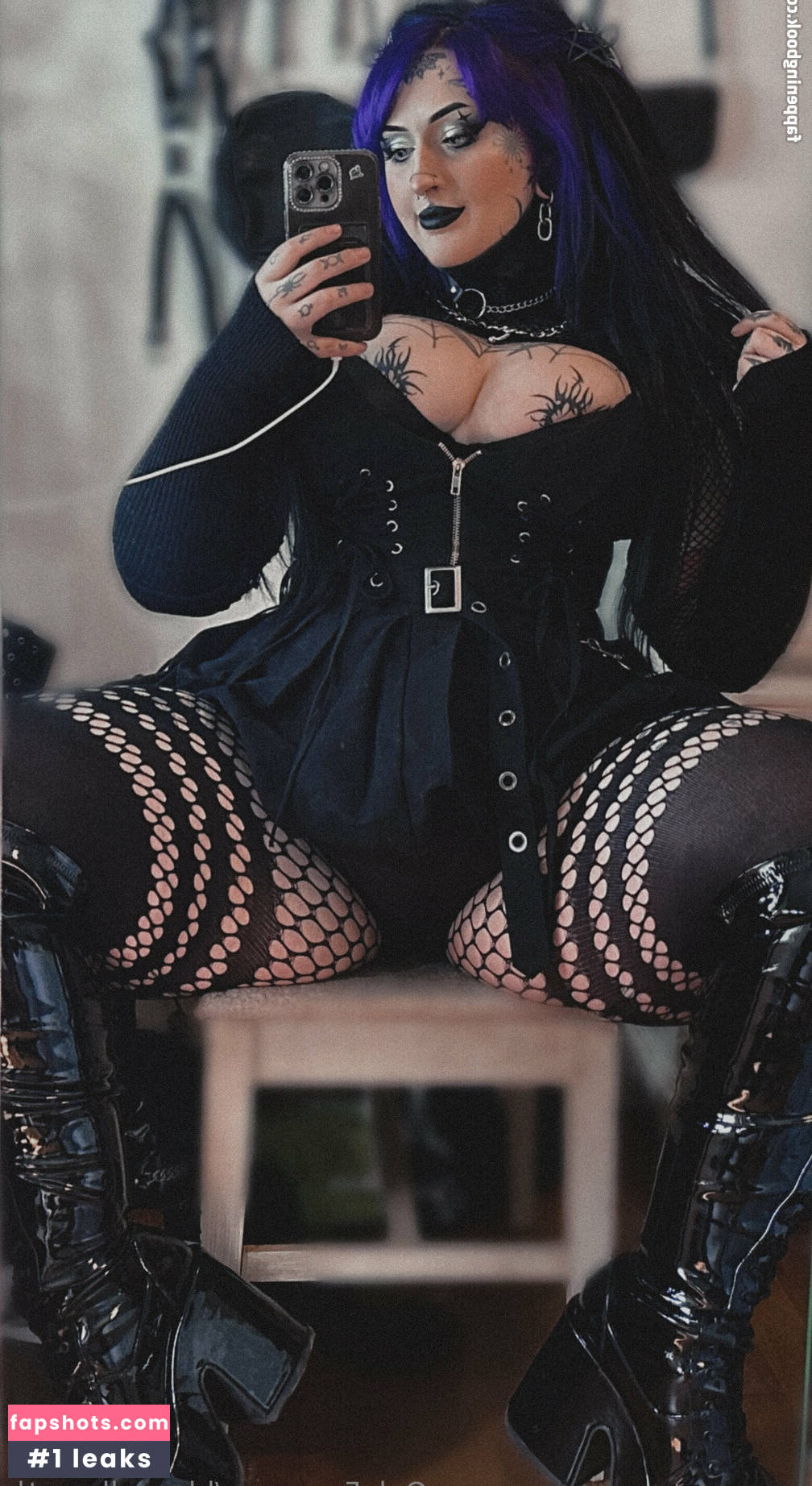 bluecollargoth Filtración Desnuda OnlyFans Foto #16 - Fapshots