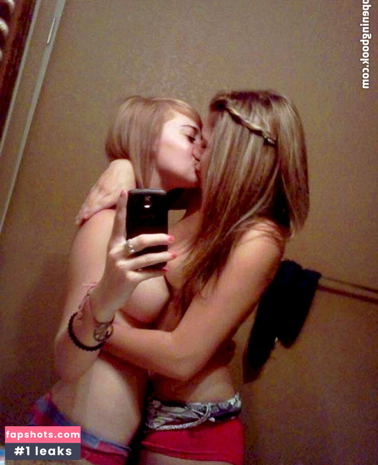 Bluegoesmew gallery photo #6