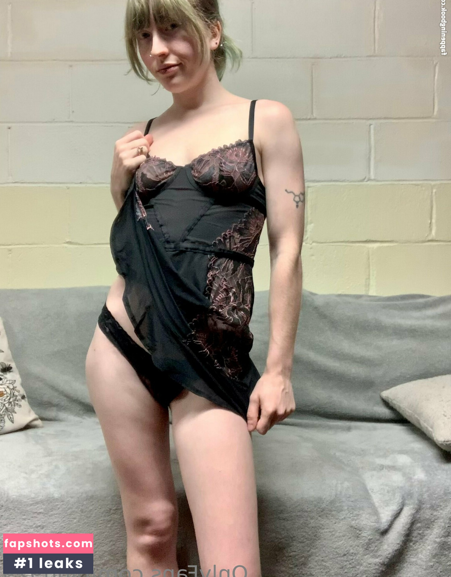 bluu929 gallery photo #7