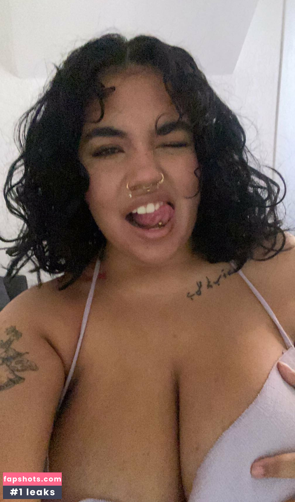 Boa Hancock gallery photo #16