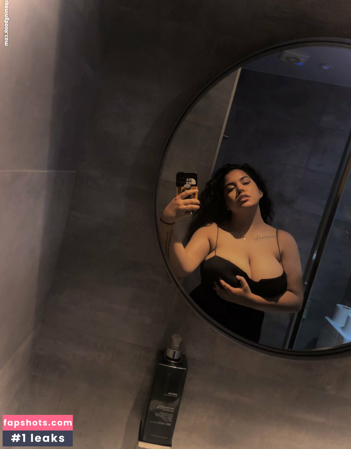 Boa Hancock gallery photo #23