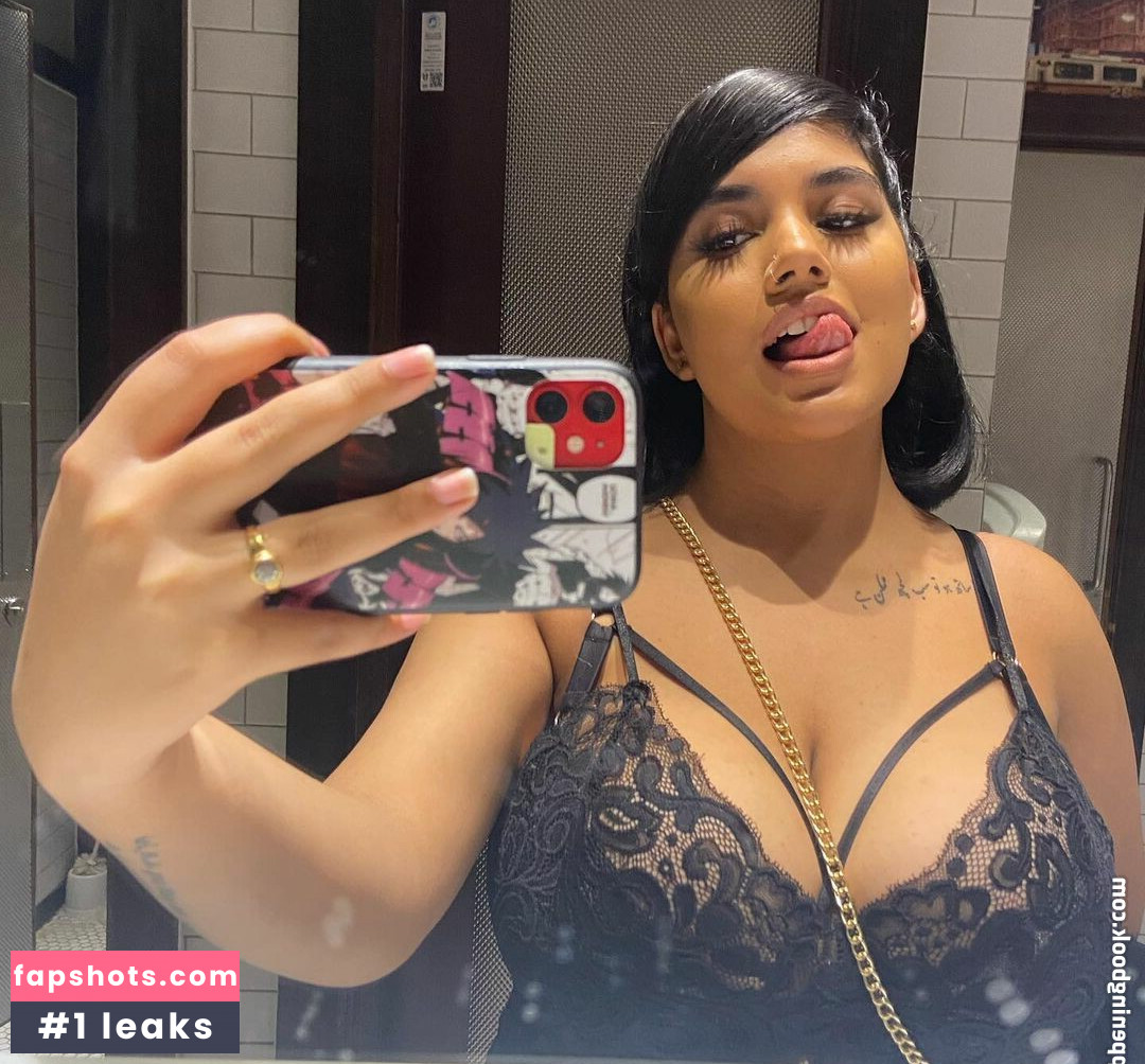 Boa Hancock gallery photo #36