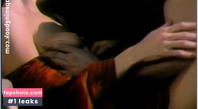 Bobbi Burns gallery photo #8