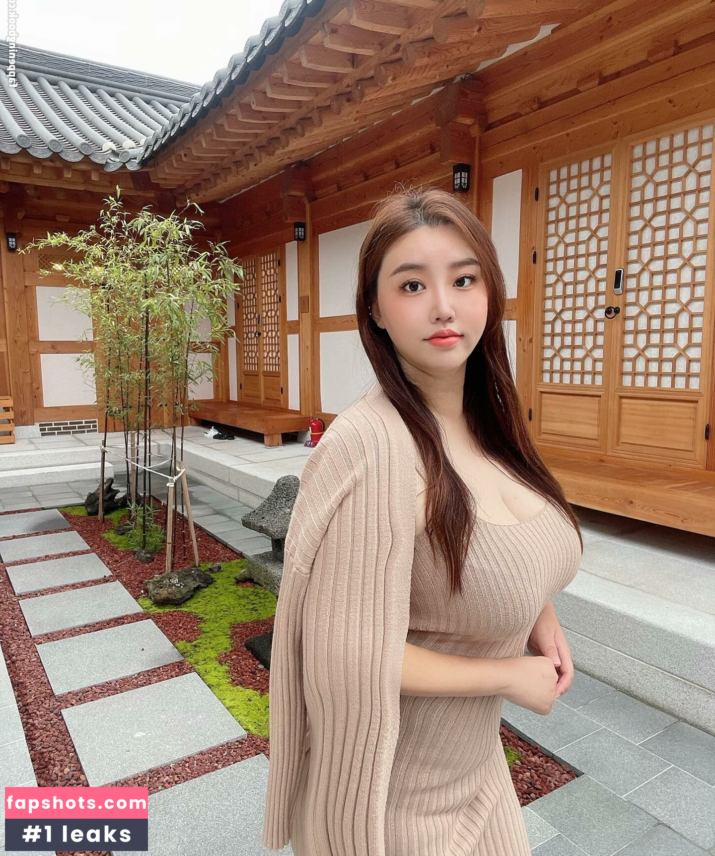 Bobby gallery photo #11