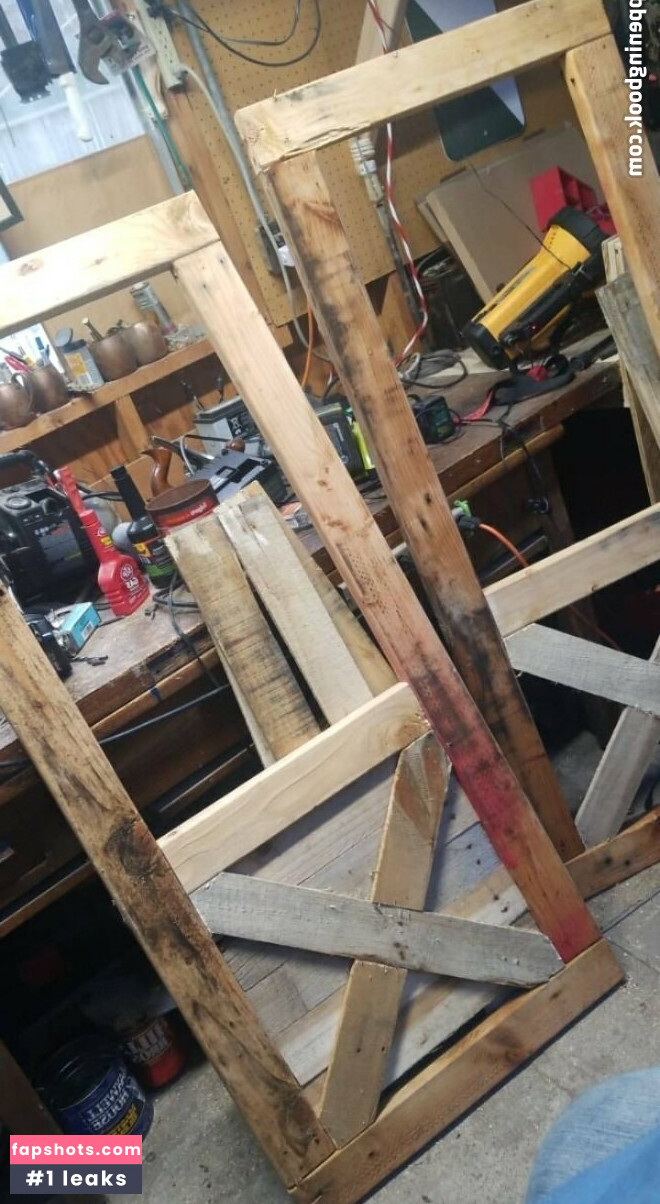 bobbyhader nude babe gallery