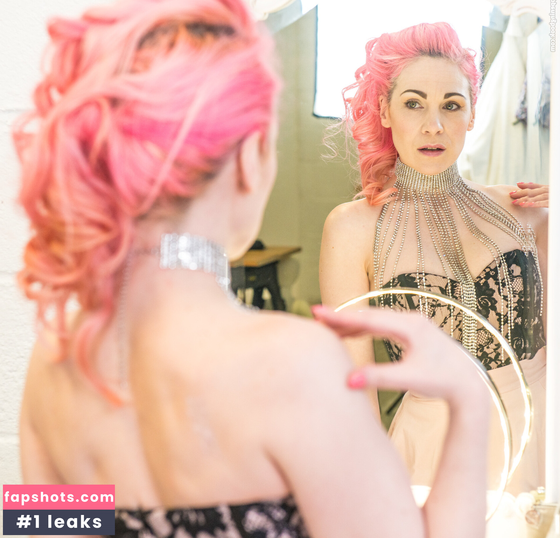 bombchel Nude Leaks OnlyFans Photos #15 - LeakJerk