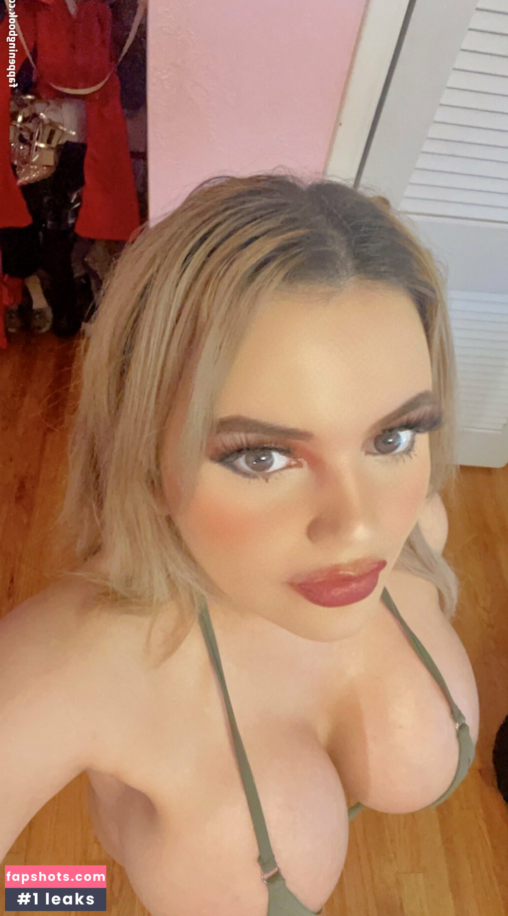 bombshellchloe1 gallery photo #16