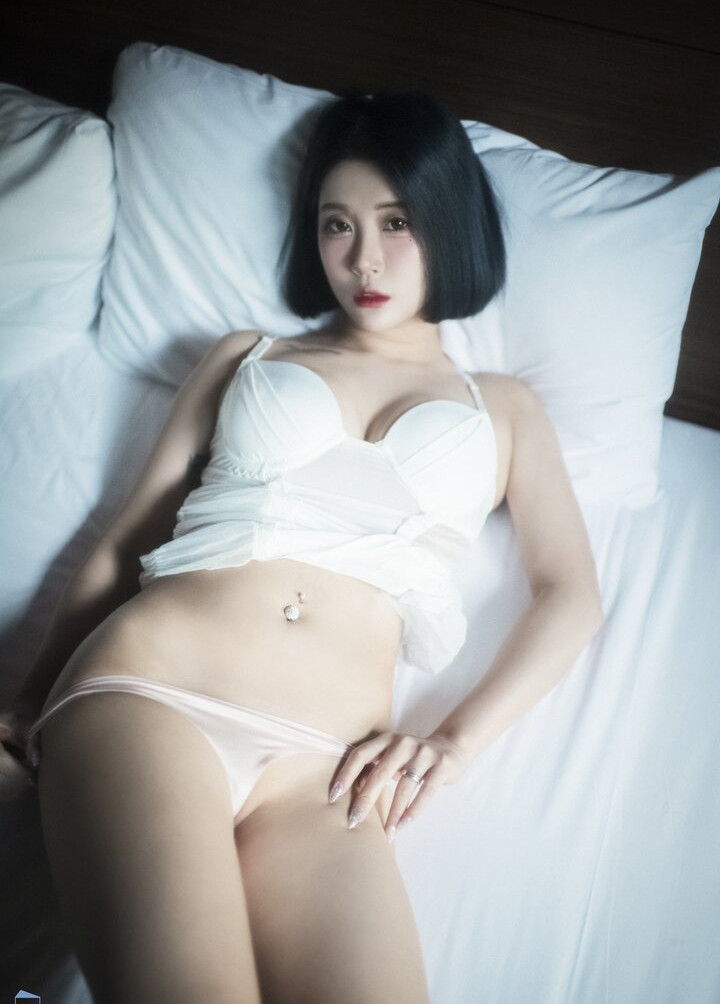 bomi gallery photo #693