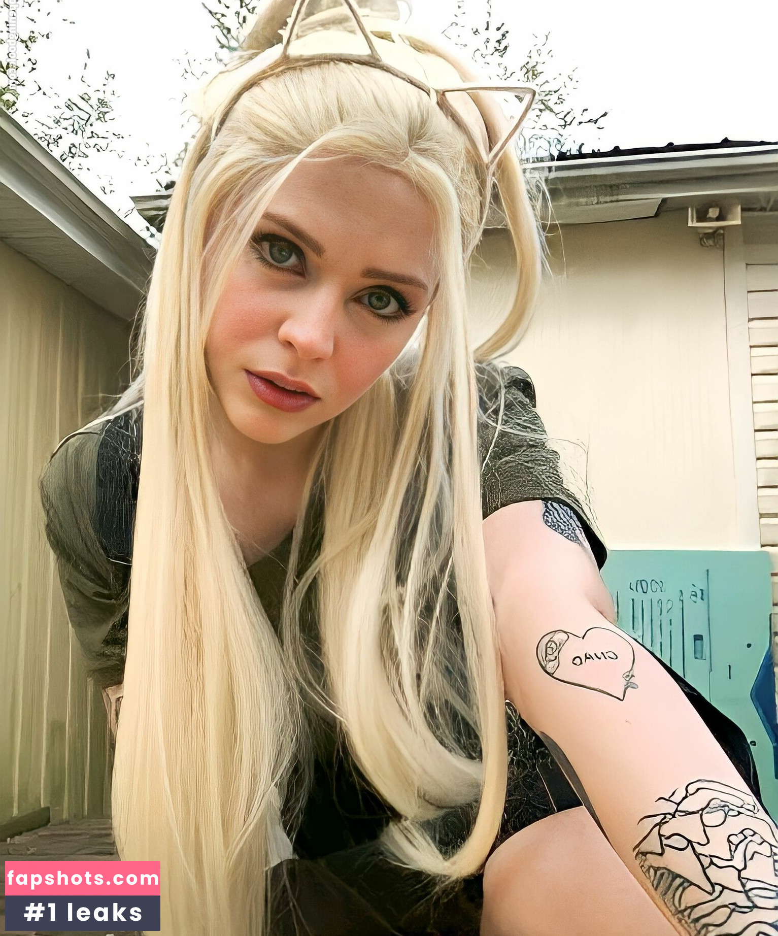 Bonnie Grace gallery photo #21