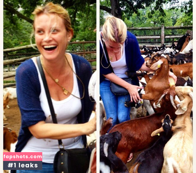 Bonnie Somerville gallery photo #47