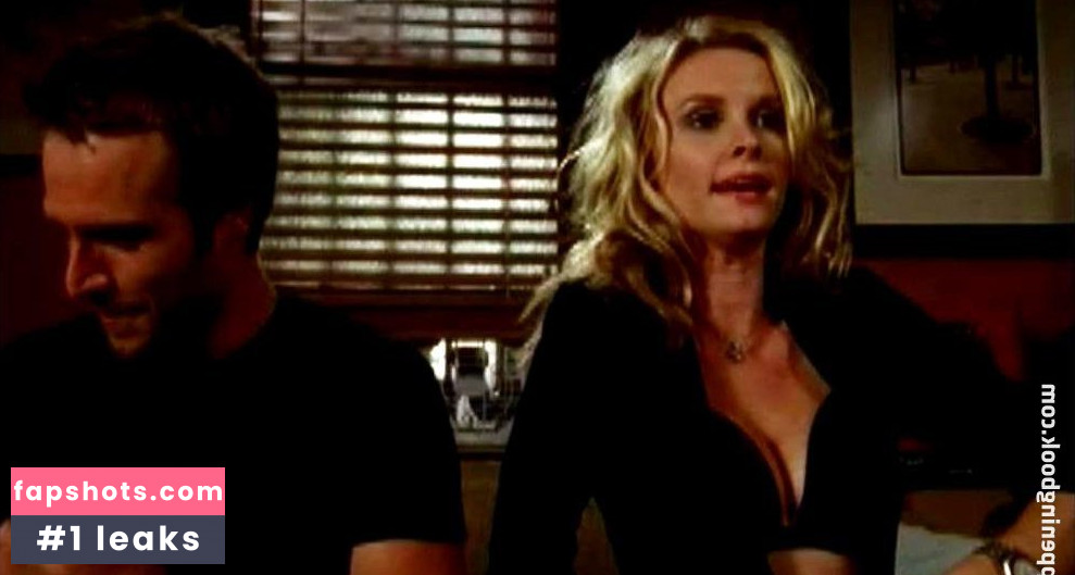 Bonnie Somerville gallery photo #7