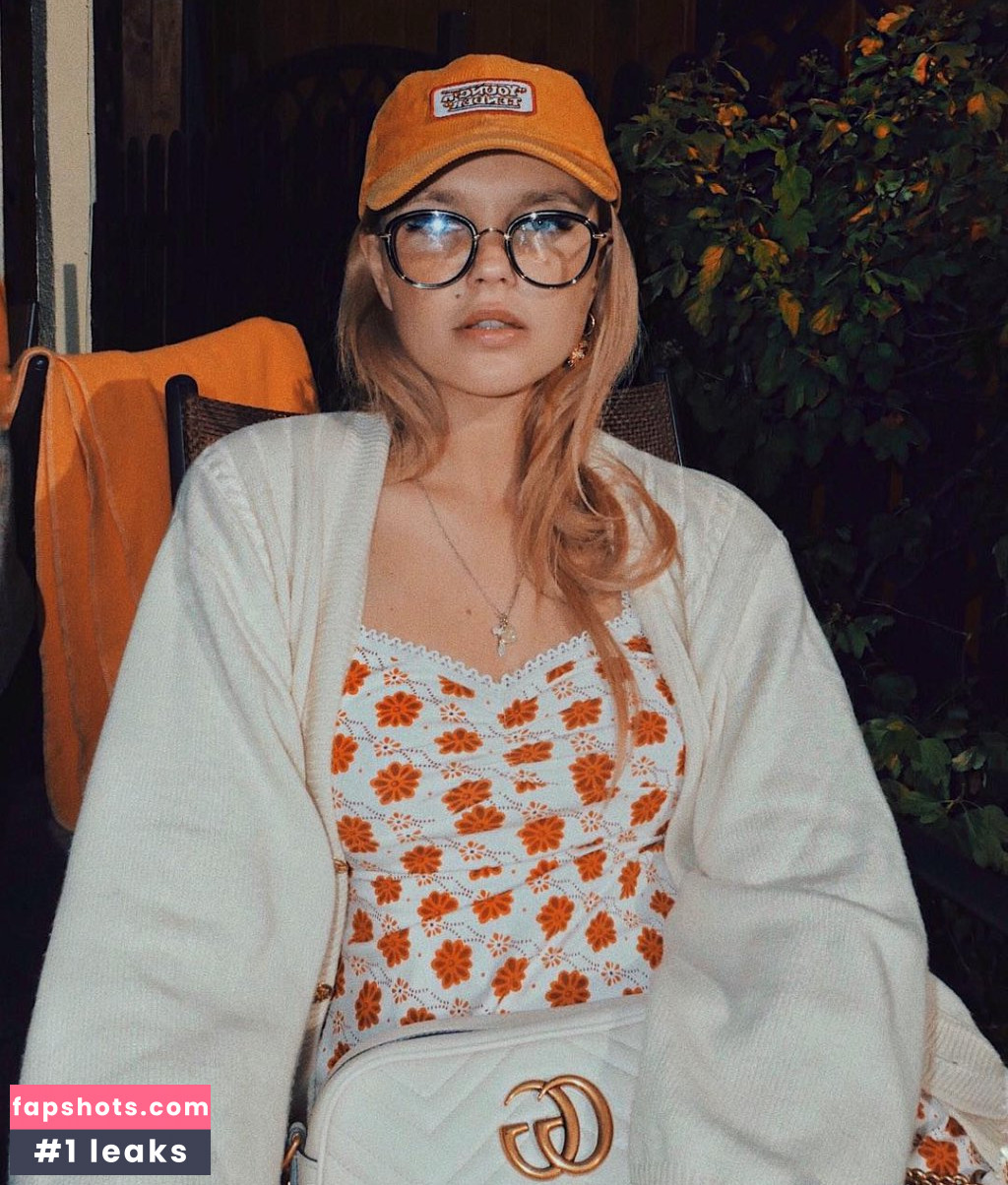 Bonnie Strange gallery photo #188