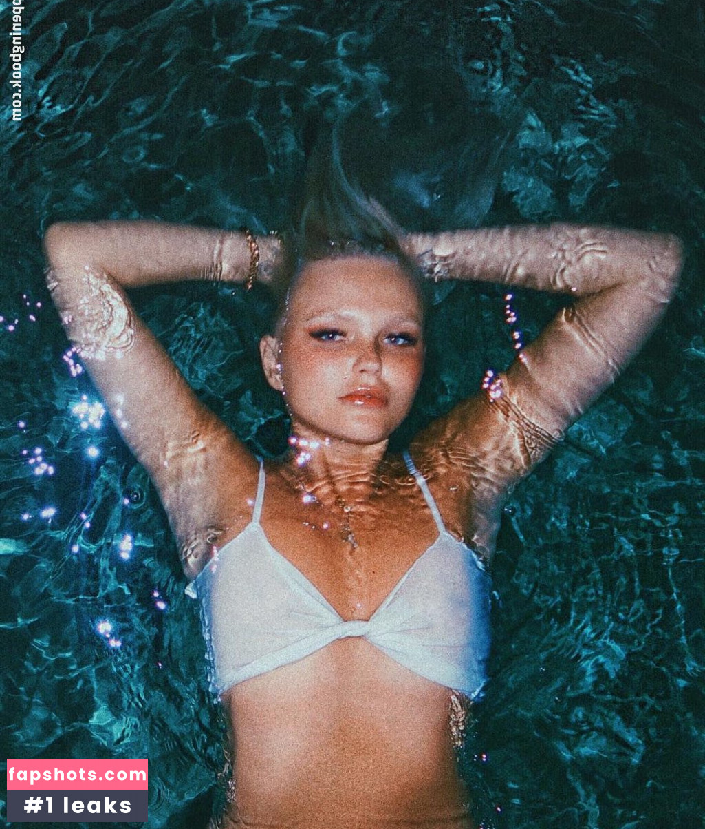 Bonnie Strange gallery photo #194