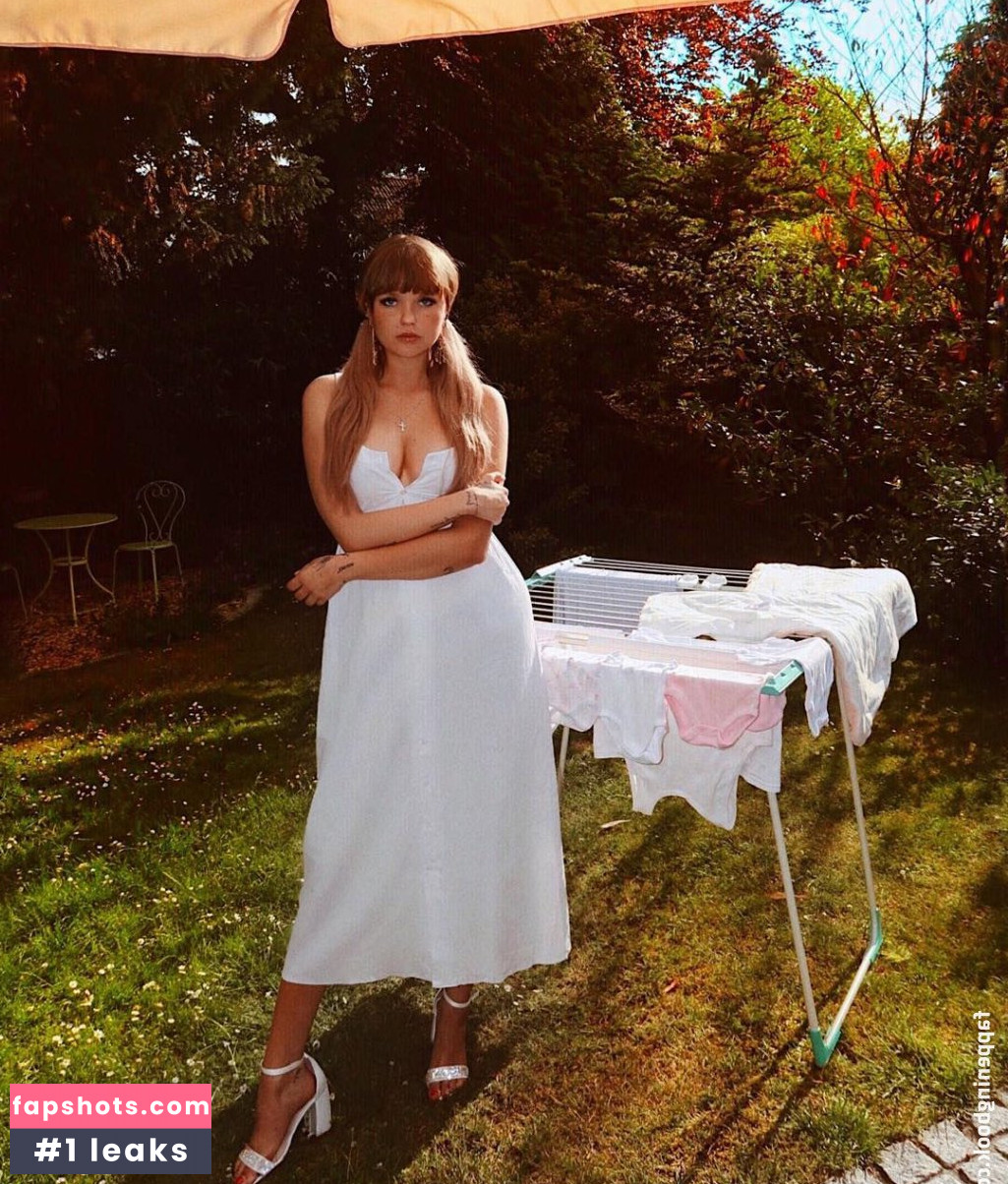 Bonnie Strange gallery photo #195