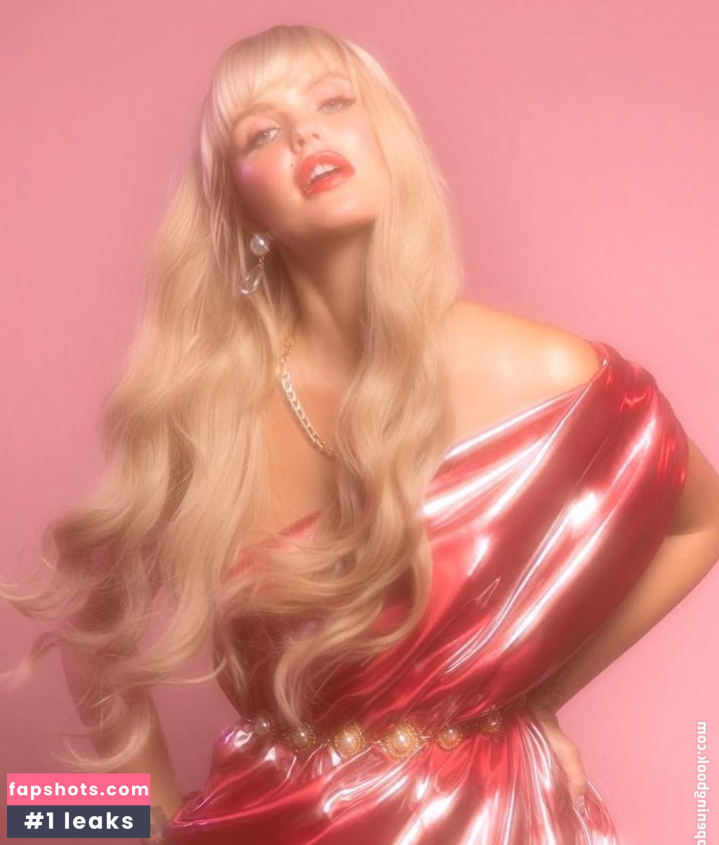 Bonnie Strange gallery photo #202