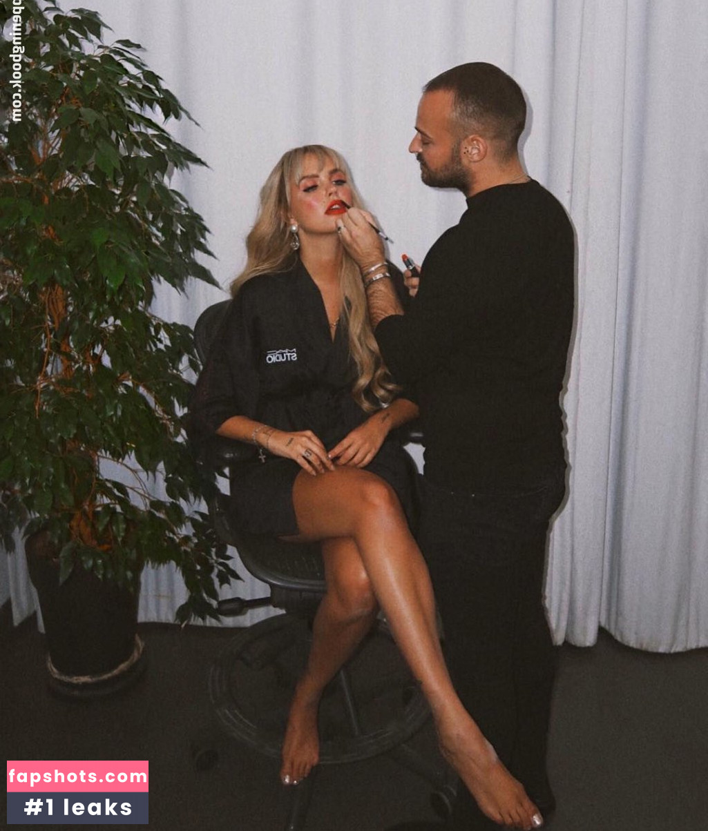 Bonnie Strange gallery photo #206