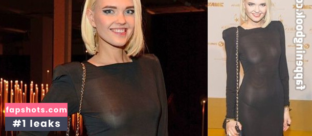 Bonnie Strange gallery photo #62