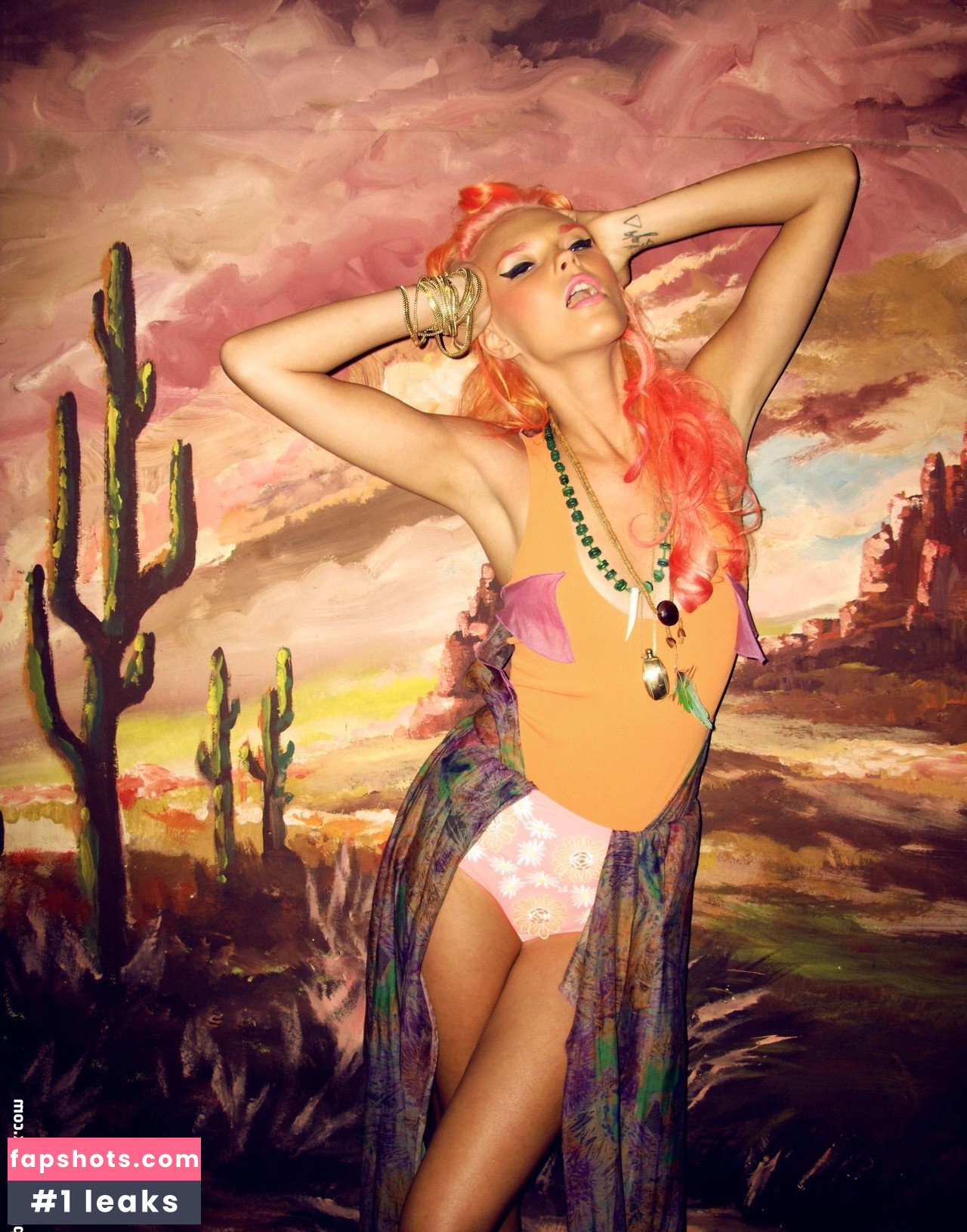 Bonnie Strange gallery photo #82