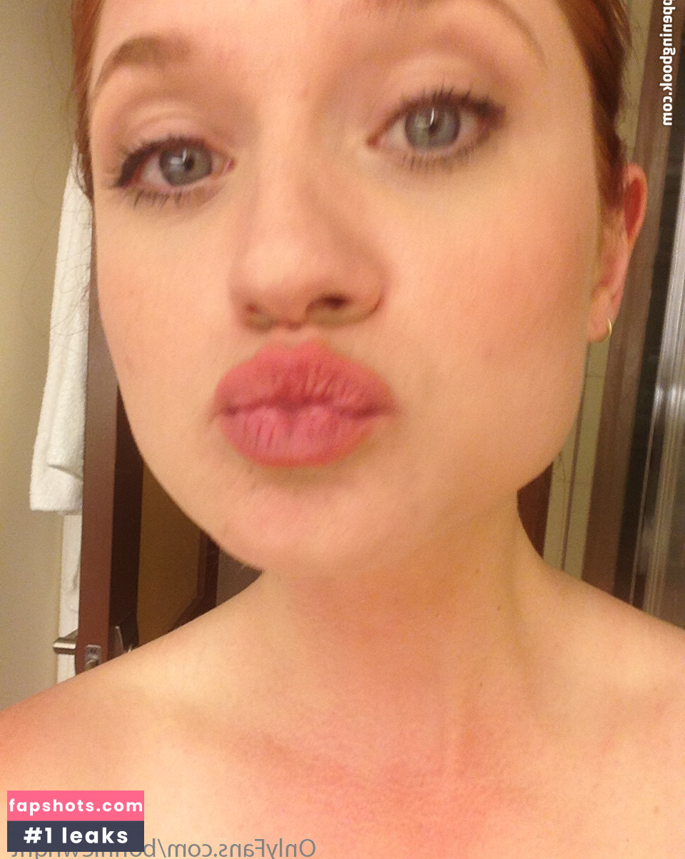 Bonnie Wright Nahé úniky fotek pouze od fanoušků #126 - Fapshots
