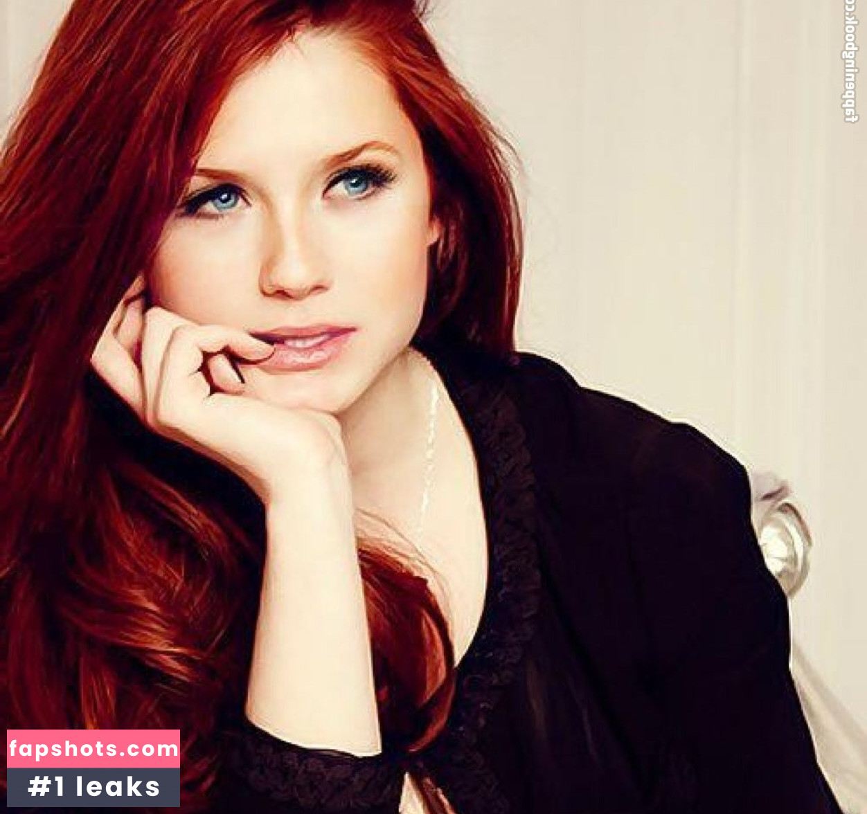 Bonnie Wright Nahé úniky fotek pouze od fanoušků #128 - Fapshots