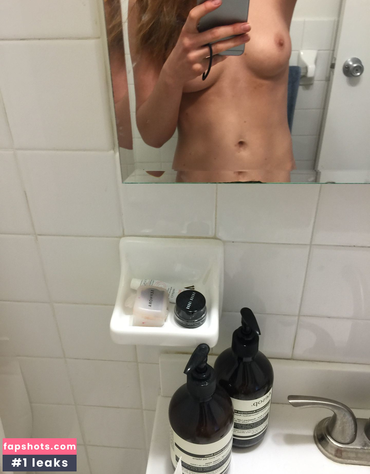 Bonnie Wright Nahé úniky fotek pouze od fanoušků #168 - Fapshots