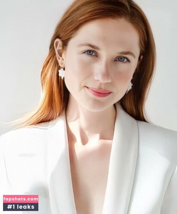 Bonnie Wright Nahé úniky fotek pouze od fanoušků #20 - Fapshots