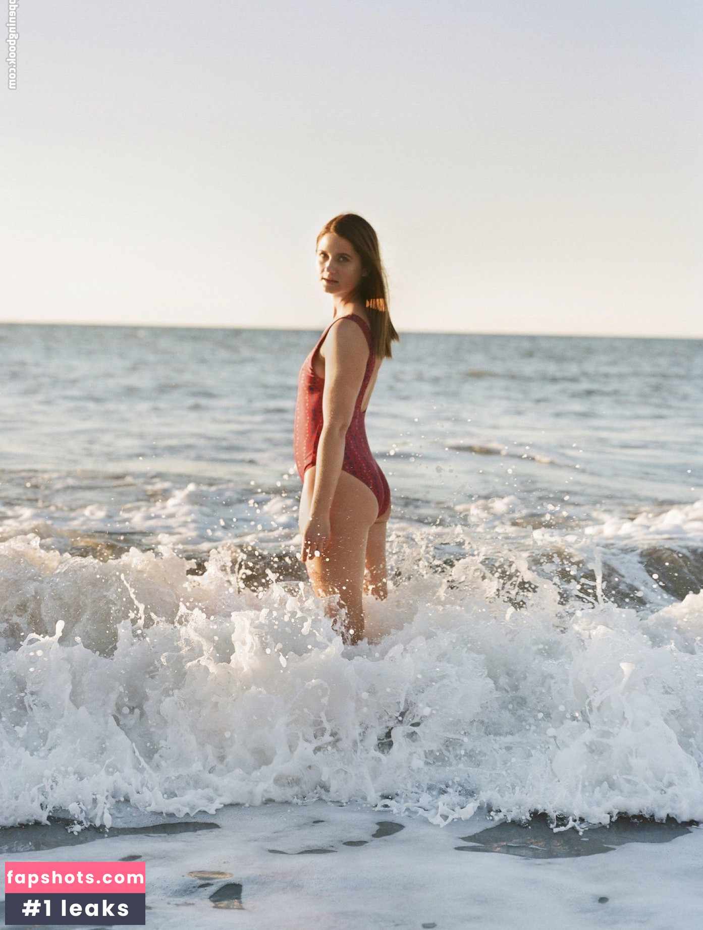 Bonnie Wright Nahé úniky fotek pouze od fanoušků #192 - Fapshots