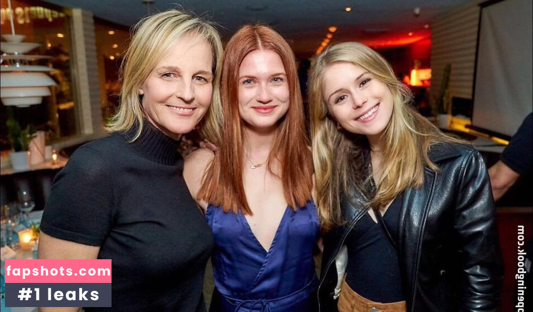 Bonnie Wright Nahé úniky fotek pouze od fanoušků #231 - Fapshots
