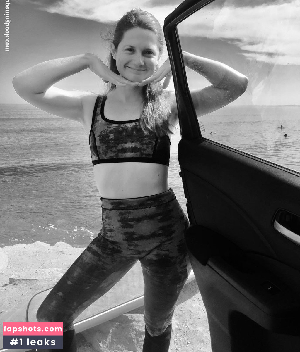 Bonnie Wright Nahé úniky fotek pouze od fanoušků #239 - Fapshots