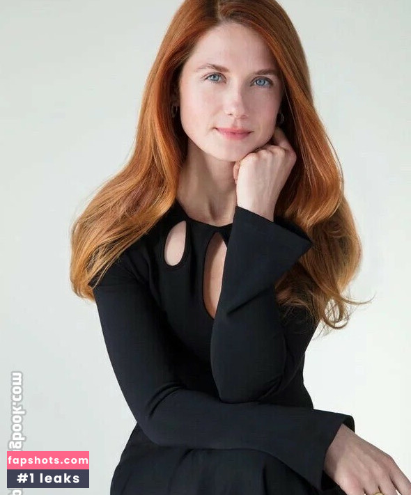 Bonnie Wright Nahé úniky fotek pouze od fanoušků #25 - Fapshots