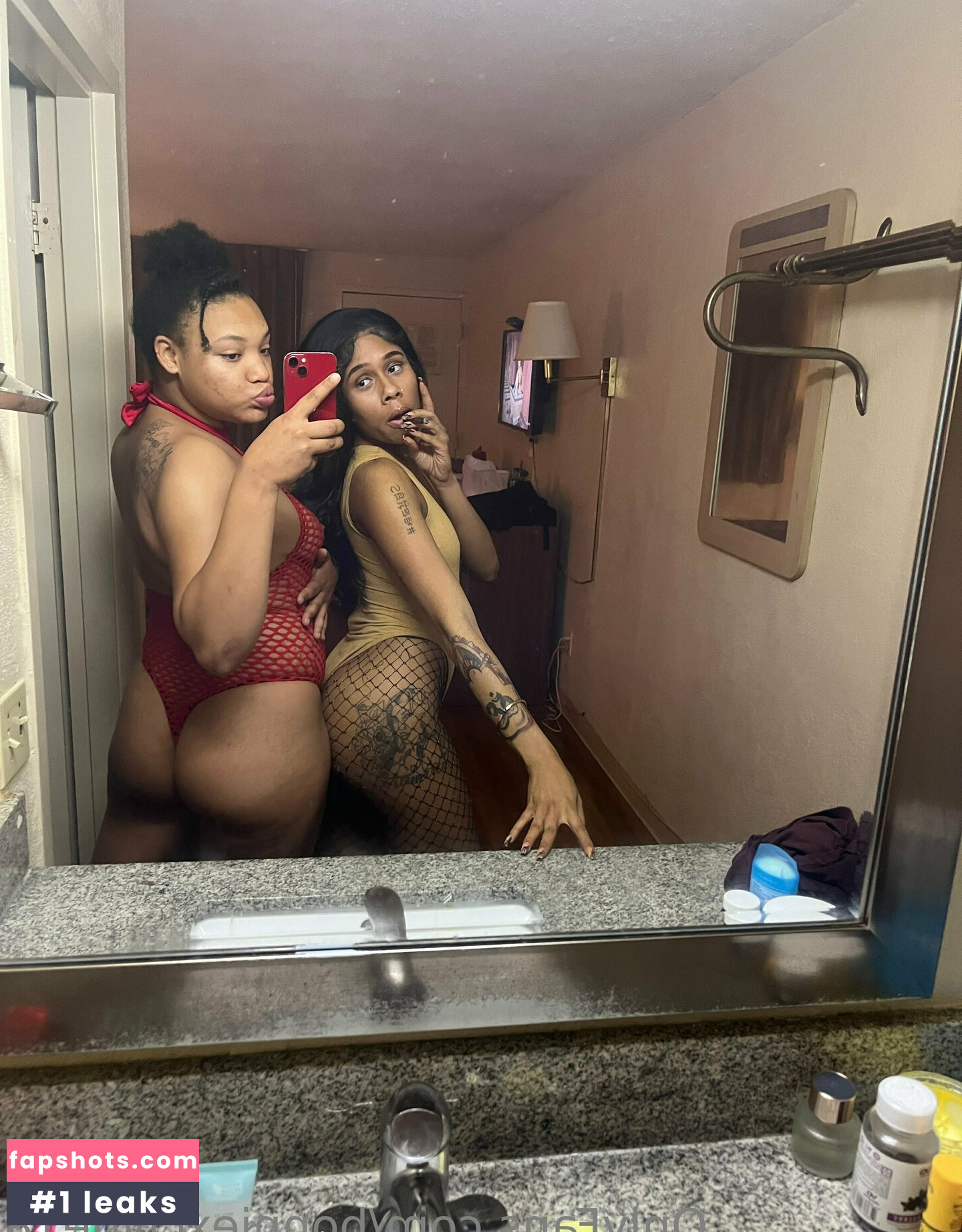 bonniexclyde18 Nude Leaks OnlyFans Photos #3 - LeakJerk